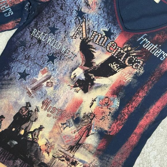 Vintage Americana bold and unique 1990s Patriotic Navy Long Sleeve Tee | M - Picture 2 of 8